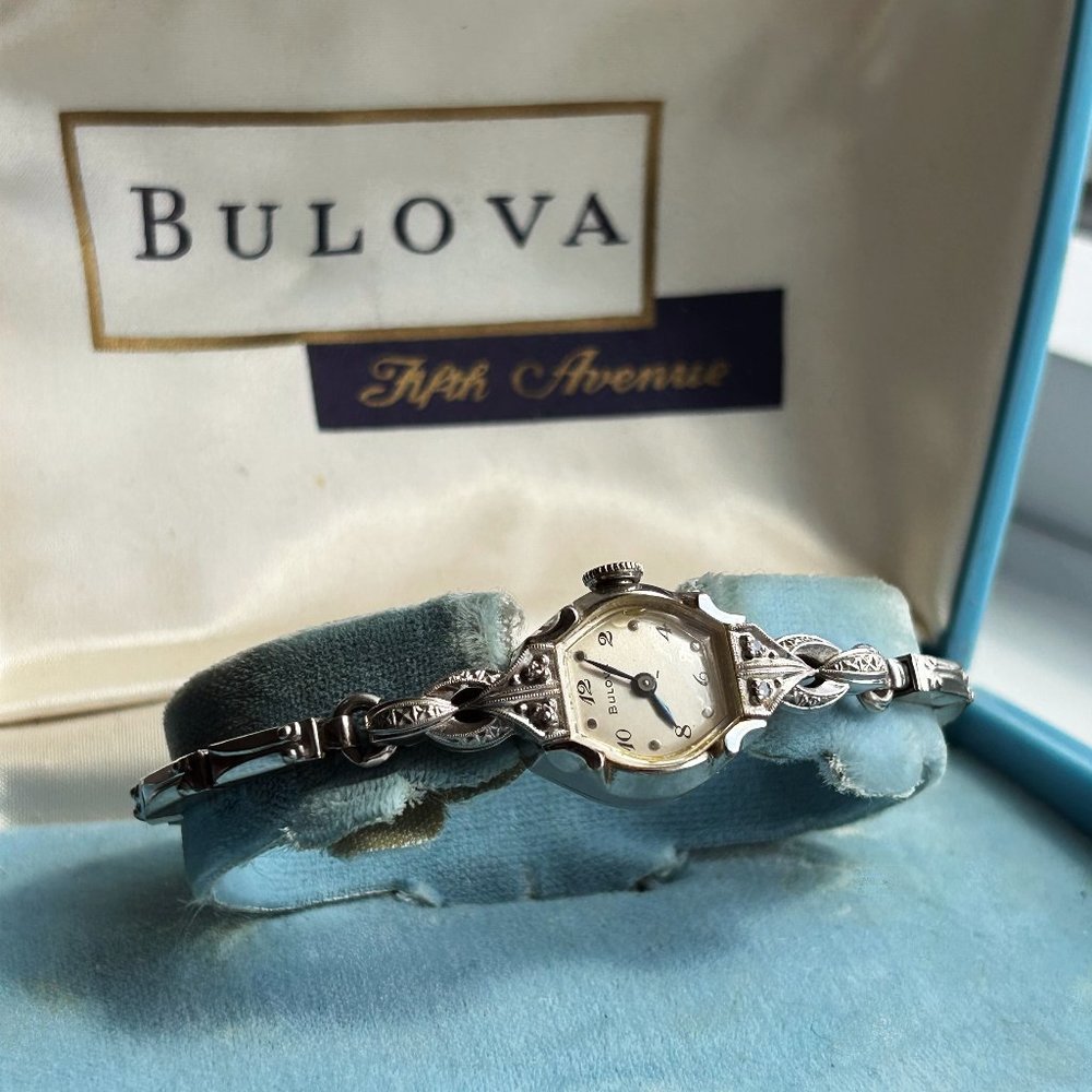 Vintage 1956 Bulova "GODDESS OF TIME" 4 diamonds with 10K R.G.P Women's Watch